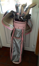 Ladies Mizuno golf set and bag